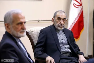 دیدار وزیر امور خارجه به همراه وزرای امور خارجه سابق جمهوری اسلامی ایران با دکتر علی اکبر ولایتی
