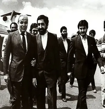 زندگی خصوصی دکتر ولایتی در چند پرده