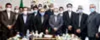 تحولات ارزشمند و رضایت بخشی در دانشگاه محقق گردیده و باید با صمیمیت و همراهی در جهت تحقق اهداف گام برداشت