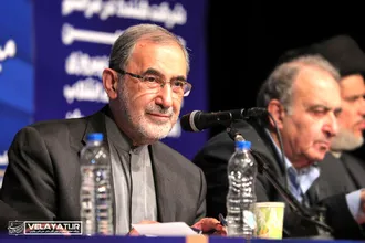 جلسه هم اندیشی چهل و یکمین سالگرد پیروزی شکوهمند انقلاب با شعار استمرار مقاومت میراث شهید مقاومت