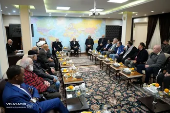 گزارش تصویری-دیدار جمعی از شخصیت&zwnj;ها و نخبگان برجسته مجمع جهانی حامیان مقاومت با دکتر علی اکبر ولایتی