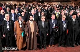 جلسه هم اندیشی چهل و یکمین سالگرد پیروزی شکوهمند انقلاب با شعار استمرار مقاومت میراث شهید مقاومت