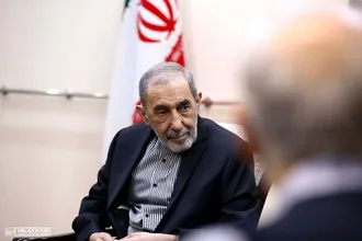 دیدار وزیر امور خارجه به همراه وزرای امور خارجه سابق جمهوری اسلامی ایران با دکتر علی اکبر ولایتی