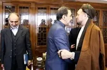 دیدار مقامات افغانستانی و هندی با دکتر ولایتی