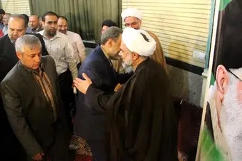 جلسه پرسش و پاسخ در مسجد انصارالحسین