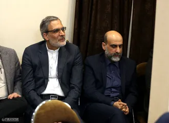 دیدار پیشکسوتان وزارت امور خارجه با دکتر ولایتی در تاریخ هفدهم فروردین ۱۴۰۴