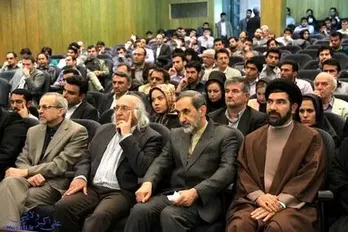 باید &laquo;طبیب وار&raquo; مشکلات فوری کشور را شناسایی و حل کرد/ با دانستن زبان بین&zwnj;الملل می&zwnj;توان یک رئیس جمهور موفق بود