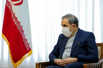 دکتر ولایتی پیام احوال پرسی رهبر معظم انقلاب اسلامی از بشار اسد را ابلاغ کرد