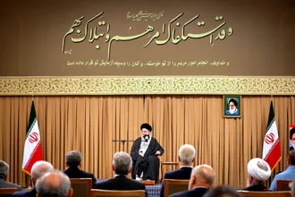 گزارش تصویری دیدار رئیس جمهور و اعضای هیئت دولت با مقام معظم رهبری
