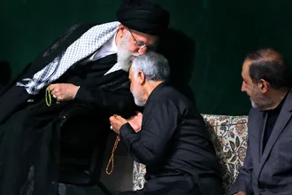 تصاویری از دکتر علی اکبر ولایتی در کنار رهبر شهید انقلاب دوران رهبری