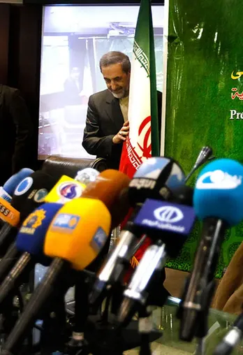 از اصرار انتخاباتی اهالی رسانه تا تسلط ولایتی به زبان انگلیسی