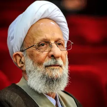 دکتر ولایتی مشاور مقام معظم رهبری در امور بین‌الملل، طی پیامی، ارتحال حضرت آيت الله مصباح یزدی را تسلیت گفت
