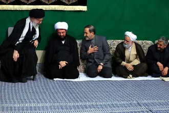 تصاویری از دکتر علی اکبر ولایتی در کنار رهبر شهید انقلاب دوران رهبری