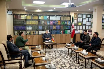 گزارش تصویری-دیدار دبیر و مدیران جشنواره «لوتوس» با دکتر ولایتی