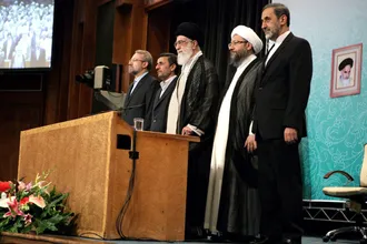 تصاویری از دکتر علی اکبر ولایتی در کنار رهبر شهید انقلاب دوران رهبری