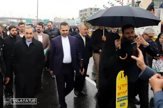 حضور دکتر ولایتی در راهپیمایی ۲۲ بهمن