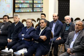 دیدار پیشکسوتان وزارت امور خارجه با دکتر ولایتی در تاریخ هفدهم فروردین ۱۴۰۴
