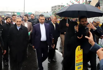 حضور دکتر ولایتی در راهپیمایی ۲۲ بهمن