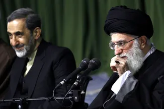 تصاویری از دکتر علی اکبر ولایتی در کنار رهبر شهید انقلاب دوران رهبری
