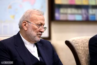 دیدار وزیر امور خارجه به همراه وزرای امور خارجه سابق جمهوری اسلامی ایران با دکتر علی اکبر ولایتی