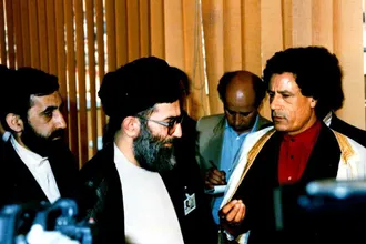 تصاویری از دکتر علی اکبر ولایتی در کنار رهبر شهید انقلاب دوران ریاست جمهوری