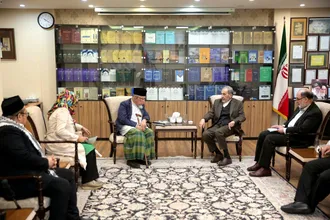 گزارش تصویری دیدار عزمی عبدالحمید با دکتر علی اکبر ولایتی
