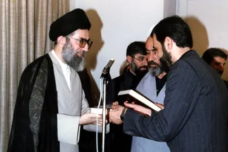 تصاویری از دکتر علی اکبر ولایتی در کنار رهبر شهید انقلاب دوران رهبری